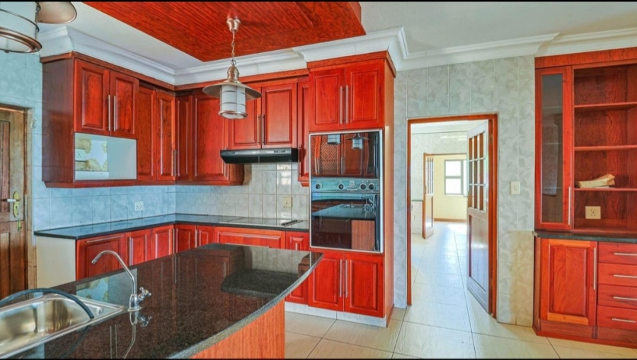 4 Bedroom Property for Sale in Ifafi North West